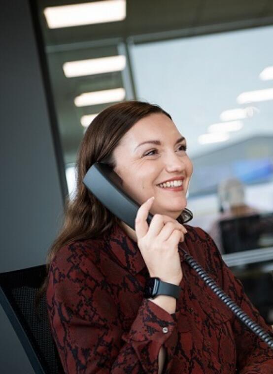 Lemon Contact Centre operator on the phone